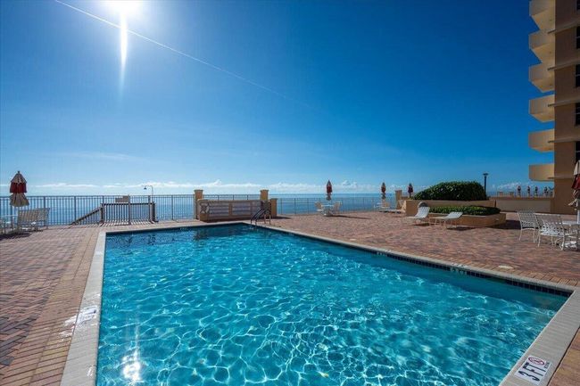 APT-402 - 4505 S Ocean Blvd, Condo with 2 bedrooms, 2 bathrooms and null parking in Highland Beach FL | Image 25
