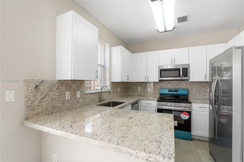 12476 Sw 122nd St, Miami, FL, 33186-5463 | Card Image