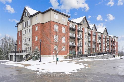 203-5 Greenwich St, Barrie, ON, L4N7Y8 | Card Image