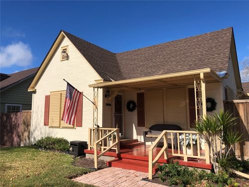 322 Southern St, Corpus Christi, TX, 78404-1853 | Card Image