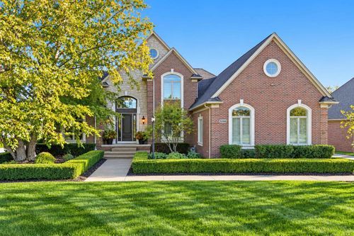 5268 S Seven Lakes Drive, Washington Township, MI, 48095 | Card Image