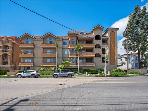 303-4301 Fulton Ave, Sherman Oaks, CA, 91423-4339 | Card Image