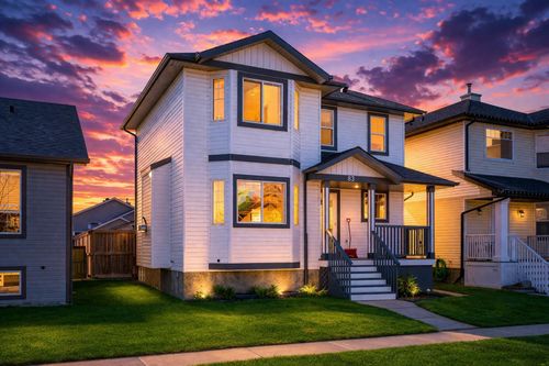 83 Luxstone Cres Sw, Airdrie, AB, T4B2W7 | Card Image