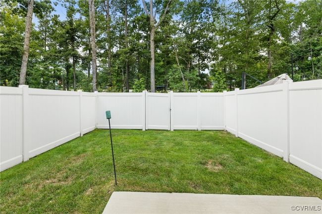 10909 Genito Square Dr, Townhouse with 3 bedrooms, 3 bathrooms and null parking in Midlothian VA | Image 25