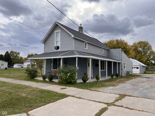 736 Grayston Ave, Huntington, IN, 46750-2517 | Card Image