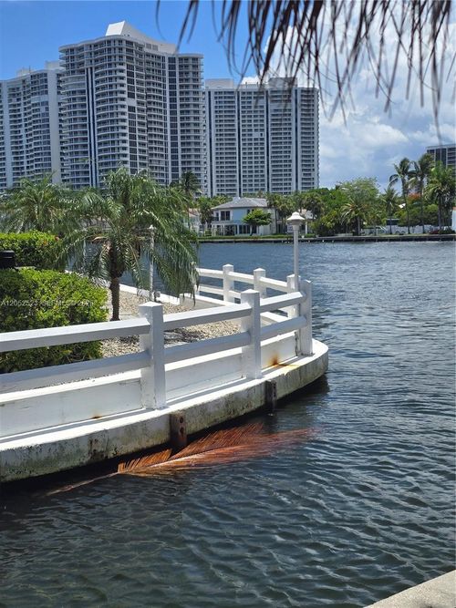 217-3177 S Ocean Dr, Hallandale Beach, FL, 33009-7285 | Card Image