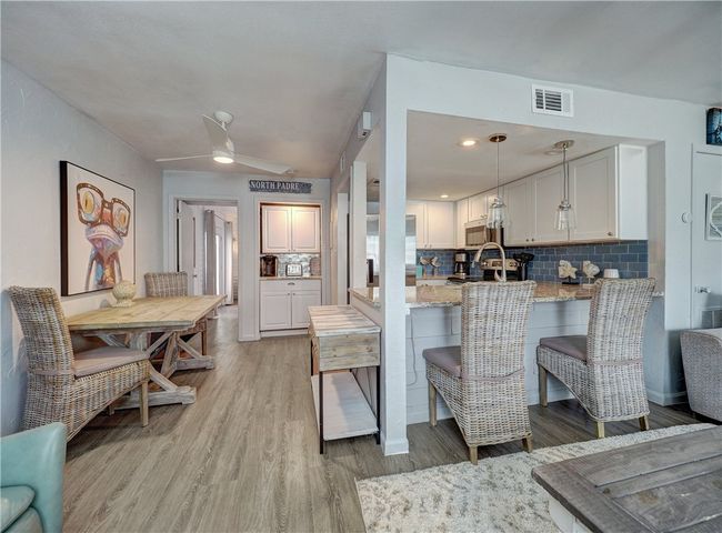 APT-121 - 4901 State Highway 361, Condo with 2 bedrooms, 2 bathrooms and null parking in Port Aransas TX | Image 11