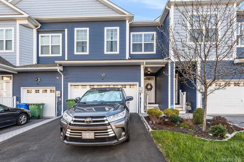 60 Magnolia Park Rd, Middletown, NY, 10940-3576 | Card Image