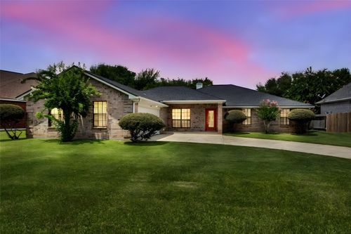 5106 Greenwater Dr, Willis, TX, 77318-9109 | Card Image