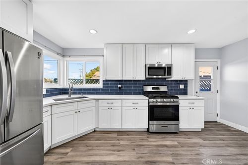 1520 Sandison St, Wilmington, CA, 90744 | Card Image