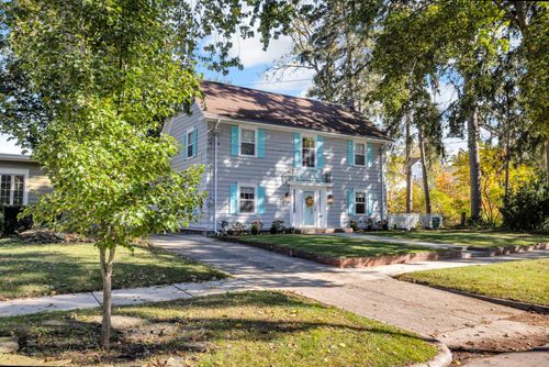 121 S Higby St, Jackson, MI, 49203-1520 | Card Image