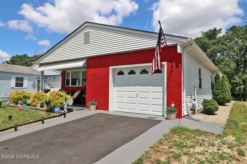 112 Santiago Dr, Toms River, NJ, 08757-6161 | Card Image