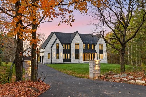 7006 Concession Road 4, Puslinch, ON, N0B2J0 | Card Image