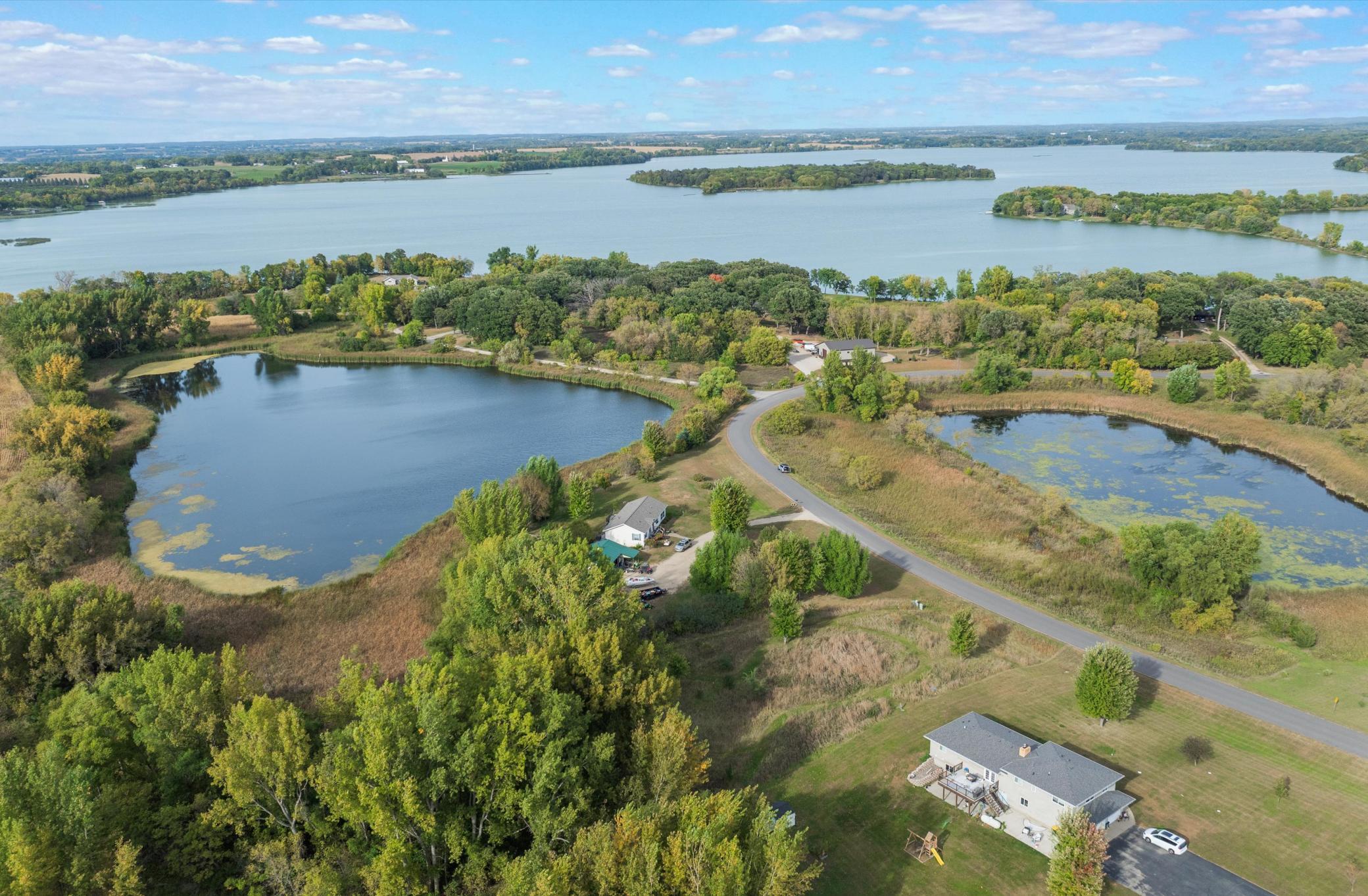 5th St, Willmar, MN 56201