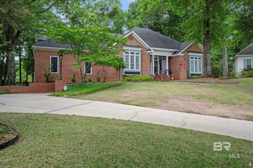 137 Mcintosh Bluff Rd, Fairhope, AL, 36532-3327 | Card Image