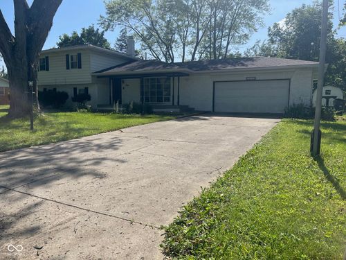 8008 Cherington Dr, Indianapolis, IN, 46227-5915 | Card Image