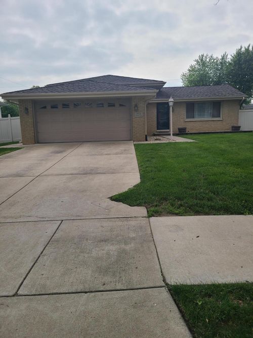9430 Mckinley St, Crown Point, IN, 46307 | Card Image