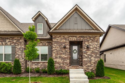 106 Nelson St, Gallatin, TN, 37066-5142 | Card Image