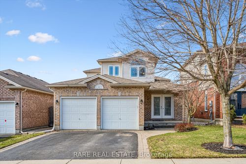 28 Davis St, Guelph, ON, N1E0C8 | Card Image