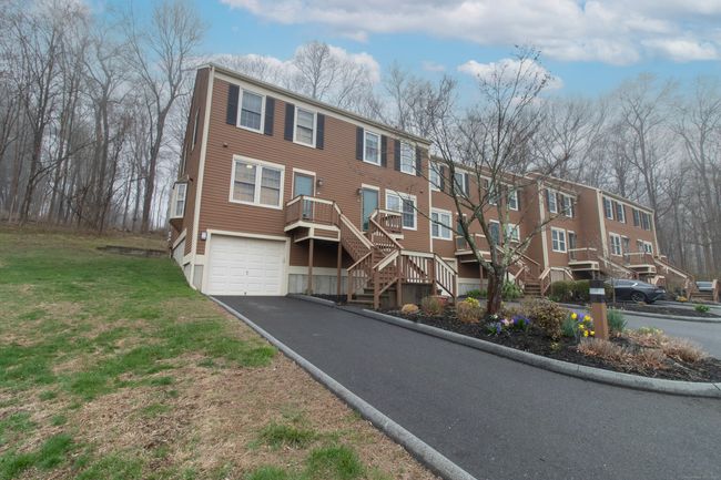 110 - 110 Foxbridge Village Rd, Condo with 2 bedrooms, 2 bathrooms and 2 parking in Branford CT | Image 31