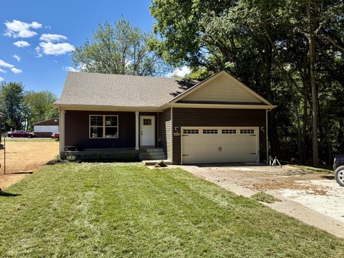 413 Stein St, Oak Grove, KY, 42262-9115 | Card Image
