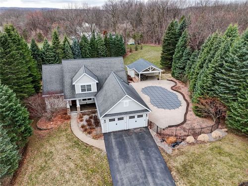 620 Saurer Farms Dr, Victor, NY, 14564-9426 | Card Image