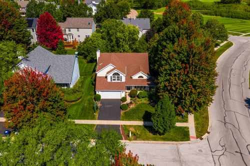 39W644 Harvey Sq, Geneva, IL, 60134-4429 | Card Image