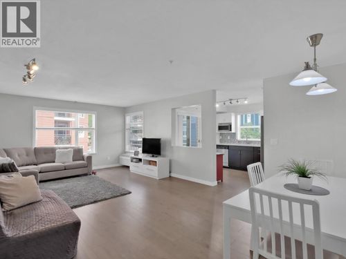 202-563 Yates Rd, Kelowna, BC, V1V2V3 | Card Image