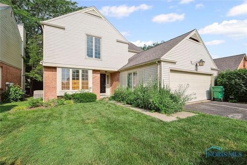 29249 Bates Rd, Perrysburg, OH, 43551-3808 | Card Image
