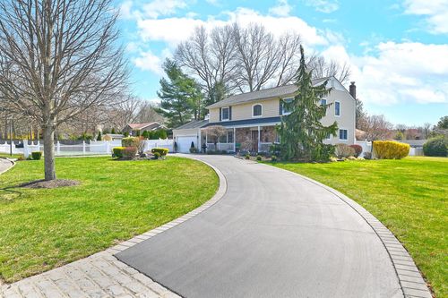 42 Campbell Dr, Dix Hills, NY, 11746-7944 | Card Image