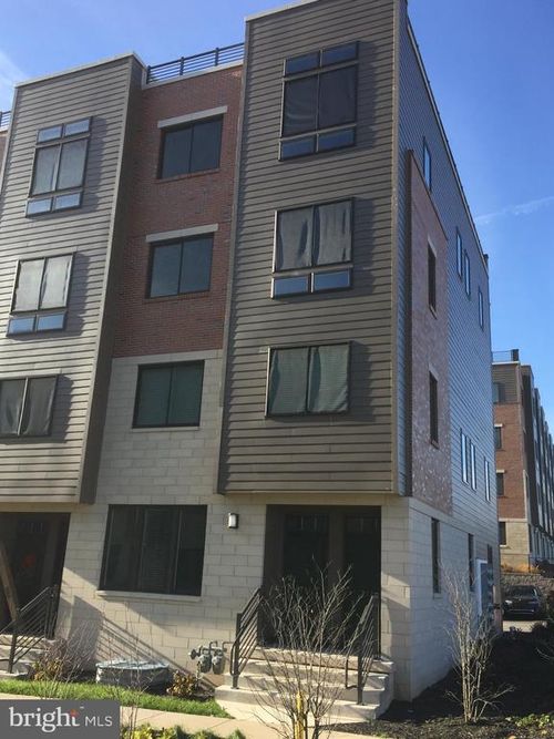 711 Lakeview Ct, KING OF PRUSSIA, PA, 19406-1541 | Card Image