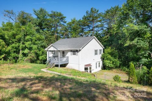 42 Anna Glenn Ln, Weaverville, NC, 28787-8464 | Card Image