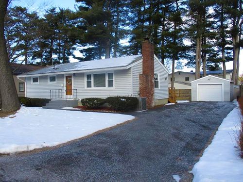 10 Elizabeth St, South Burlington, VT, 05403-6438 | Card Image