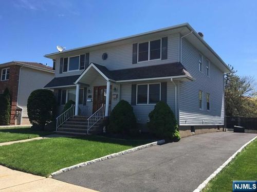 64 Renaissance Dr, Clifton, NJ, 07013-2133 | Card Image