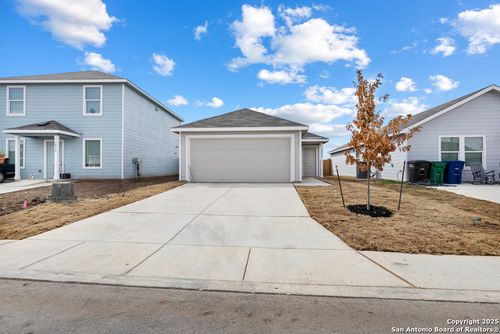 1014 Graham Bnd, San Antonio, TX, 78221-4565 | Card Image