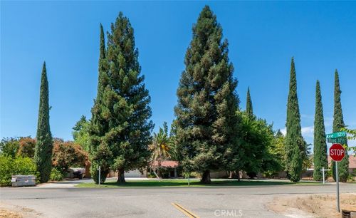 12502 Road 37 1/2, Madera, CA, 93636-8679 | Card Image