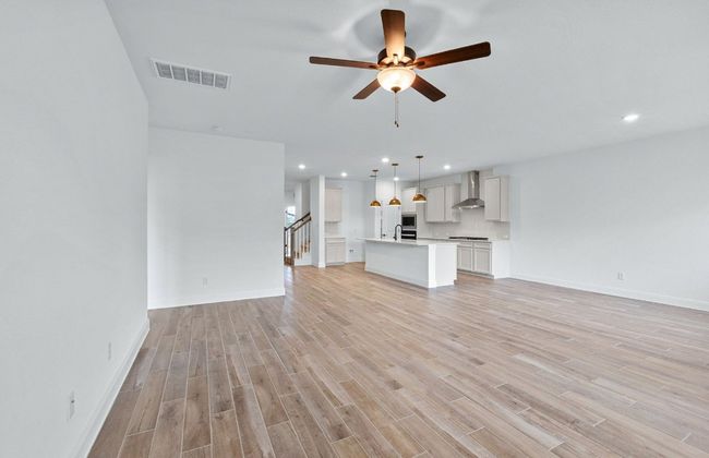 13404 Lapoynor St, House other with 4 bedrooms, 3 bathrooms and 2 parking in Manor TX | Image 11