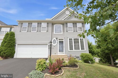 17515 Mina Ln, Dumfries, VA, 22025-3636 | Card Image