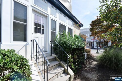 47 Main Street, Ramsey, NJ, 07446 | Card Image