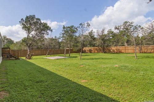 256 Nakomis Dr, Bandera, TX, 78003-3423 | Card Image