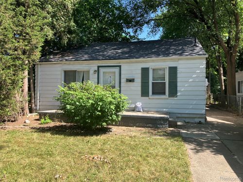 20485 Elkhart St, Harper Woods, MI, 48225-2237 | Card Image