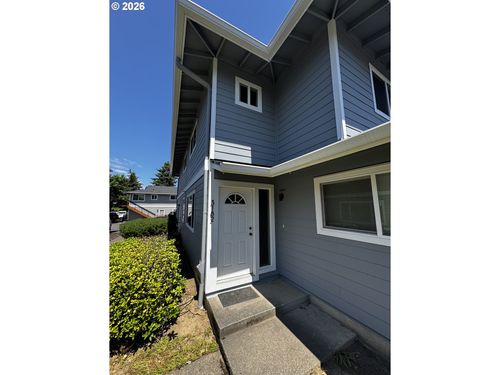 3182 Ne 16th St, Gresham, OR, 97030-4343 | Card Image