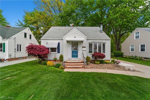 27840 Lincoln Rd, Bay Village, OH, 44140-2103 | Card Image