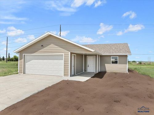 10890 Eagle Ct, Belle Fourche, SD, 57717-6261 | Card Image