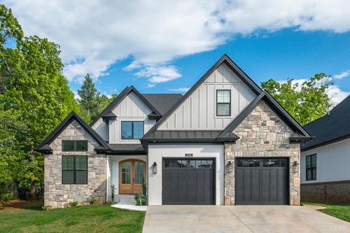 210 Lincolns Way, Lynchburg, VA, 24502-3267 | Card Image