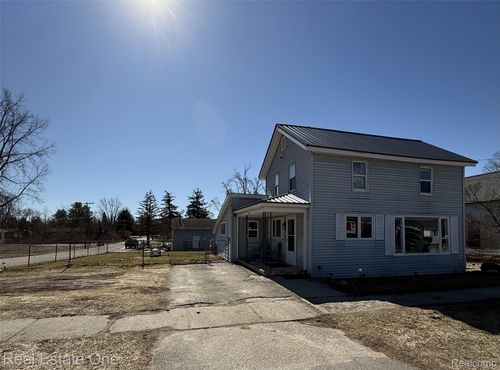 200 S Hayes St, Farwell, MI, 48622-9200 | Card Image