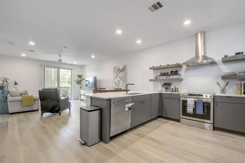 2305-2709 E 5th St, Austin, TX, 78702-4748 | Card Image