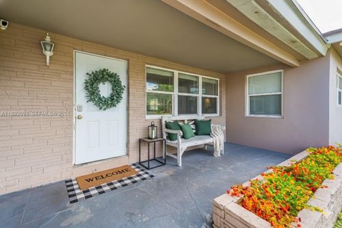 312 Nw 35th St, Oakland Park, FL, 33309-5106 | Card Image