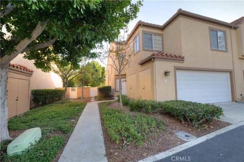 71 Via Bacchus, Aliso Viejo, CA, 92656-1600 | Card Image