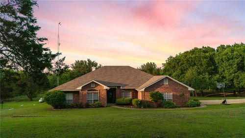 3787 Cedar Rock Pkwy, Crawford, TX, 76638-2842 | Card Image
